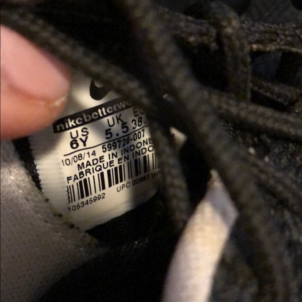 Nike Sneaker - Picture 4 of 6